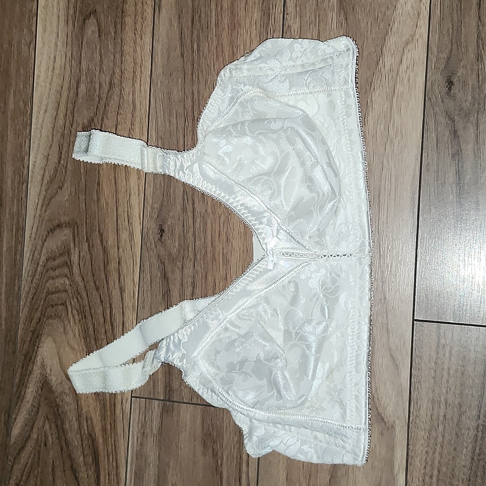 🔥BALI bra white size B 38/85